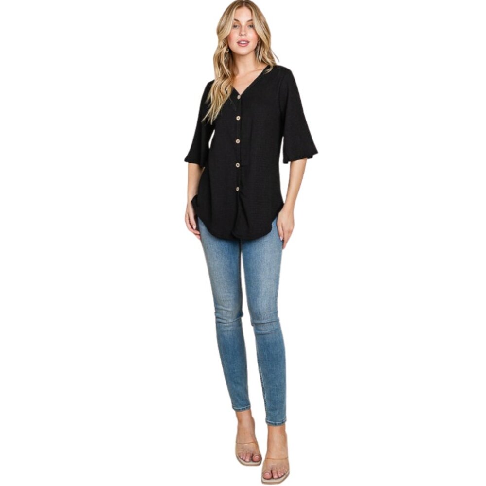 ✨5/$25✨Crinkled‎ Knit Top in Black - Picture 2 of 3